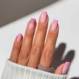 Side Wall Symmetry: Avoiding over-filing the growth zone with Semilac Nail Polish - SEMILAC USA Blog Side Wall Symmetry