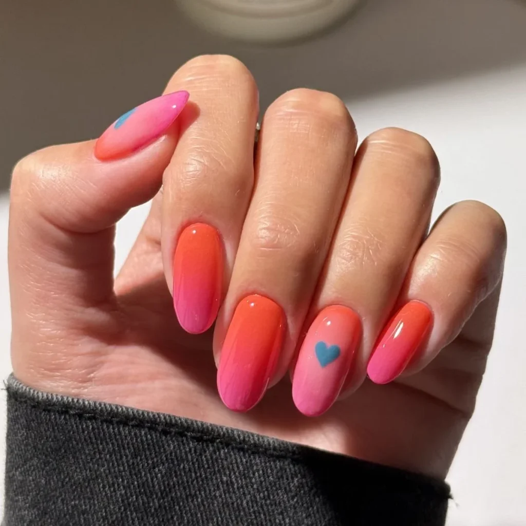 Blending aura nail art designs using Semilac Gel Nail Polish - SEMILAC USA Blog aura nail art