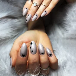 How to Create Star Nails Celestial Designs with Semilac UV Hybrid - SEMILAC USA Blog star nails